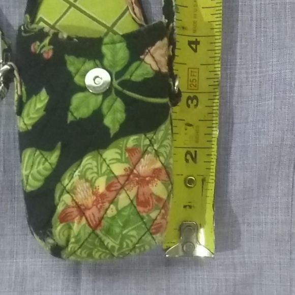 Vera Bradley cellphone case - Picture 6 of 8